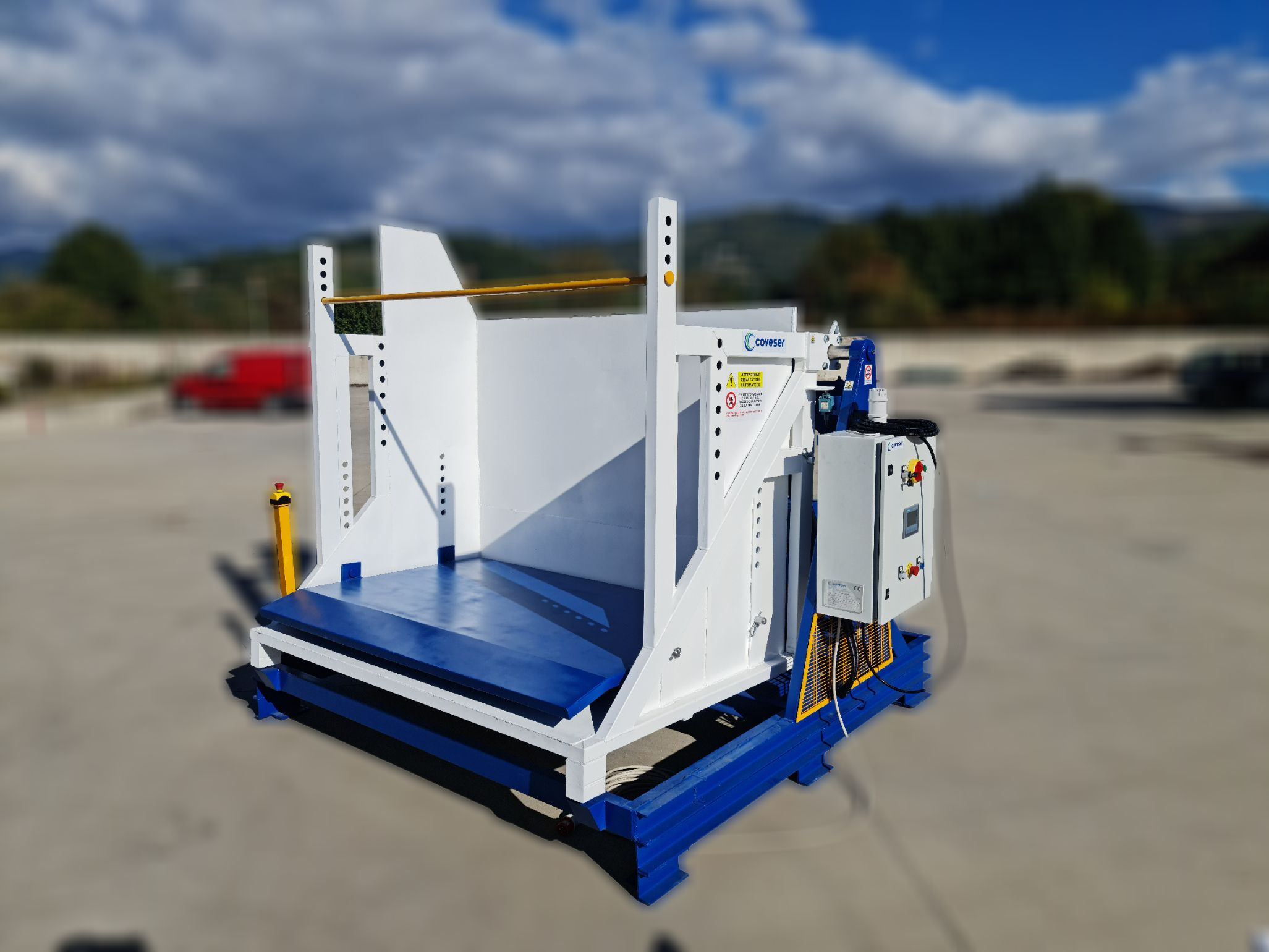 Coveser hydraulic bin tipper dumping produce